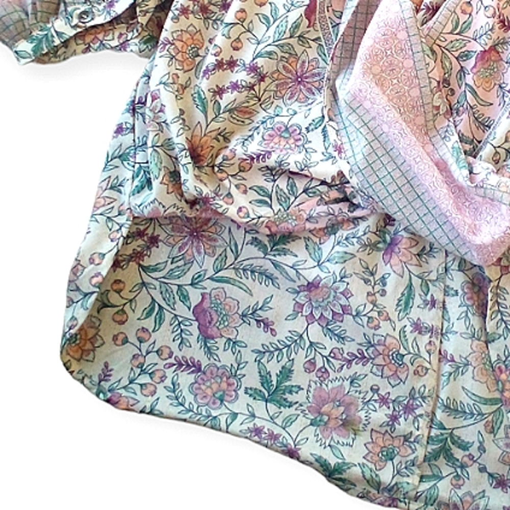 Love stitch blouse cream and pink with gold stitch mid poofy dolman sleeves M - Picture 5 of 5